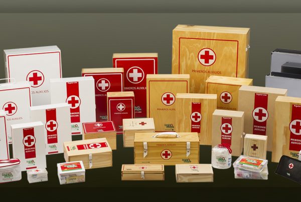 Una amplia gama de botiquines de primeros auxilios para el hogar y la empresa