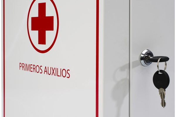 Botiquín 325. Línea metálica